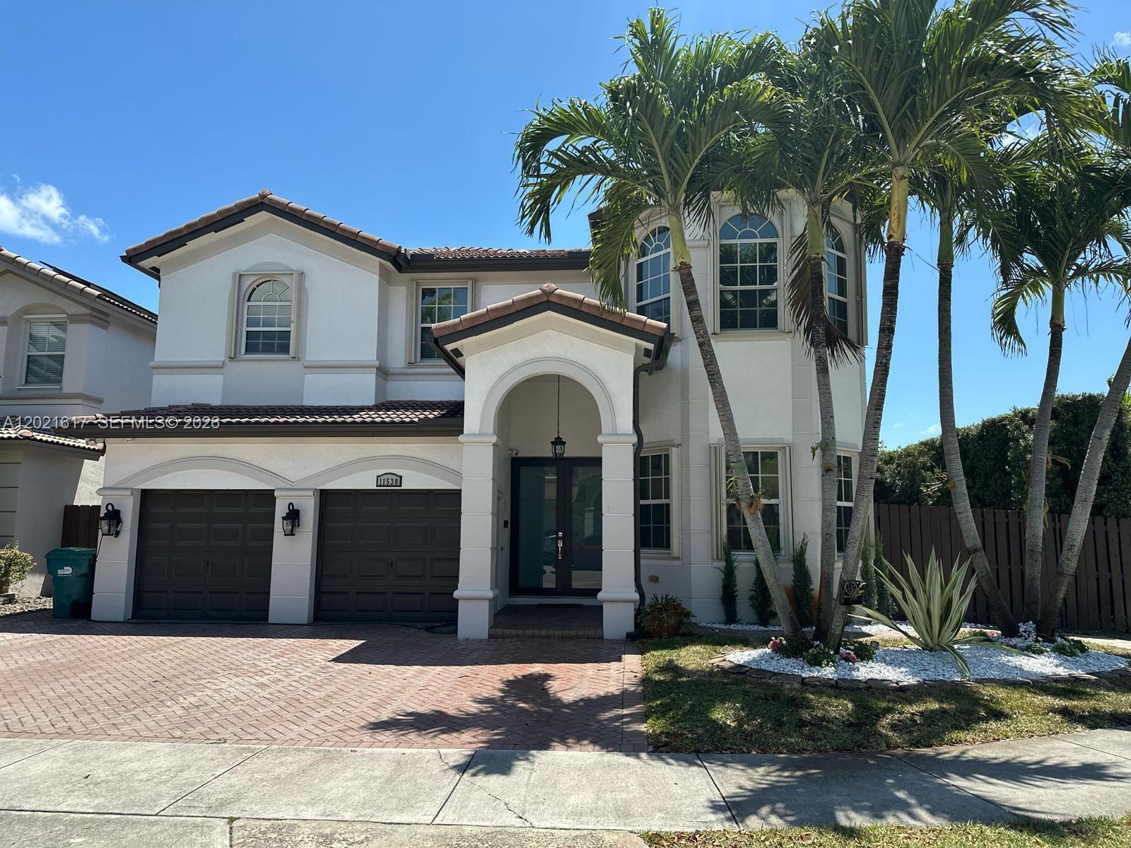 ISLANDS AT DORAL NORTHWES - Residential