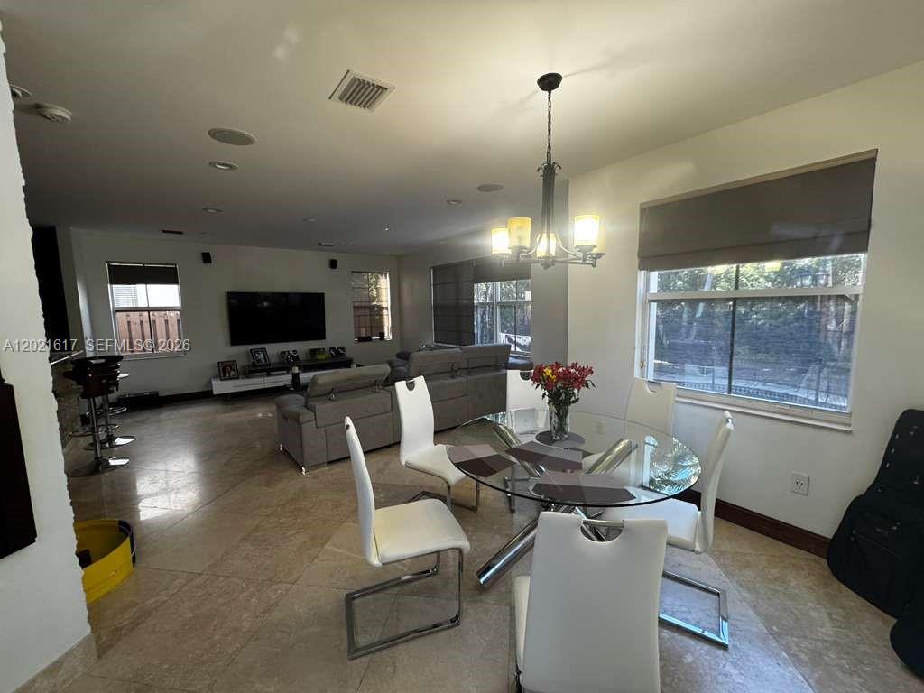 ISLANDS AT DORAL NORTHWES - Residential