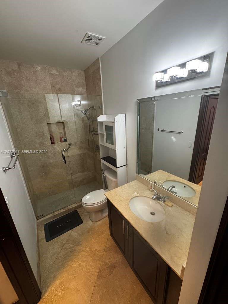 ISLANDS AT DORAL NORTHWES - Residential