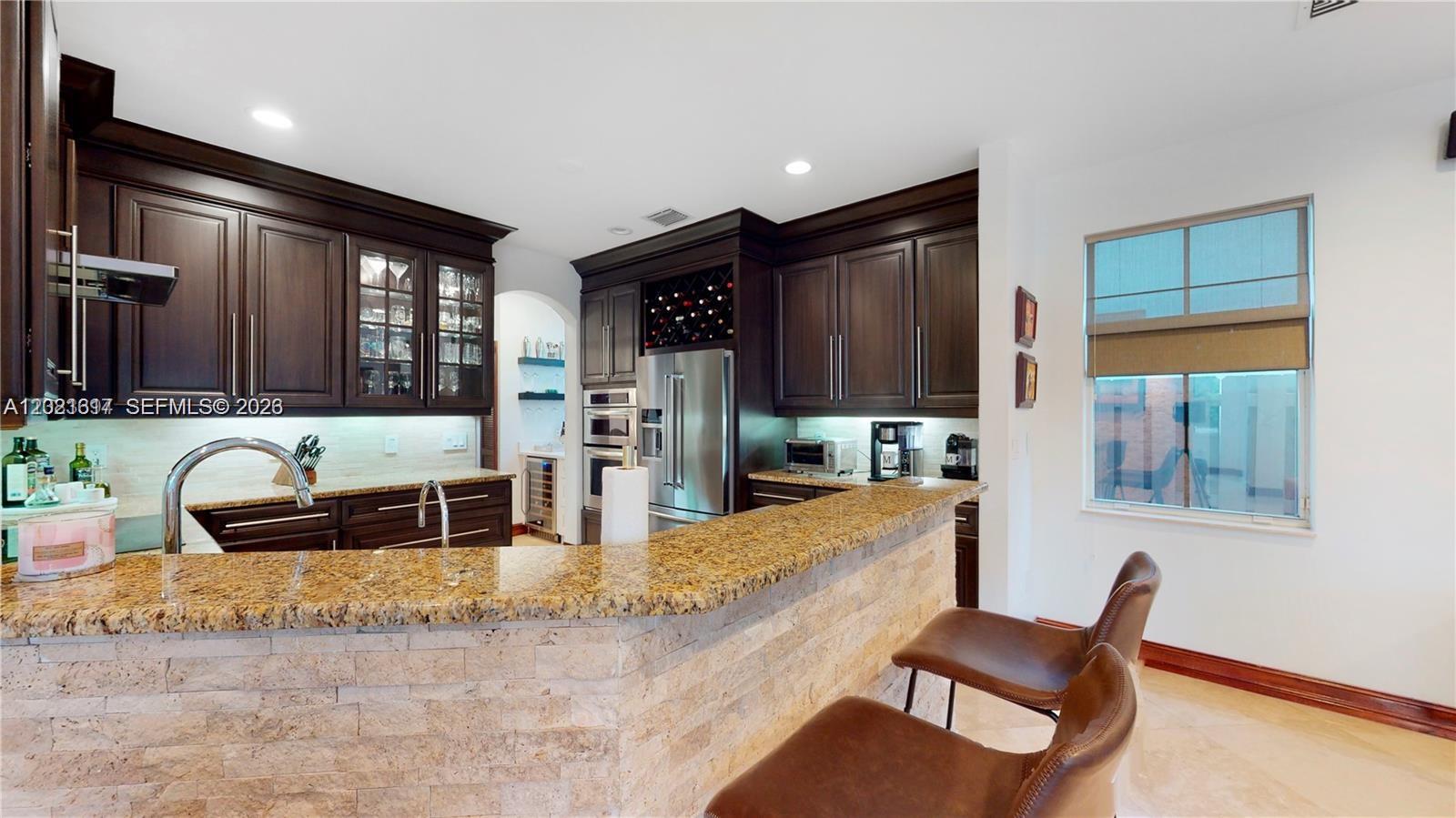 ISLANDS AT DORAL NORTHWES - Residential
