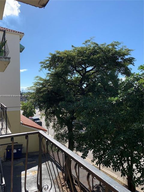 1478 NW 1st St 301 Miami FL 33125