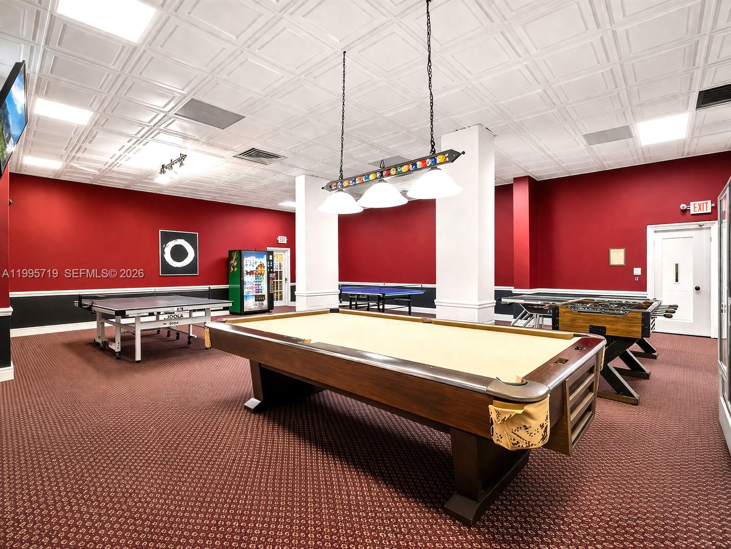 WINSTON TOWER 300 CONDO - Residential