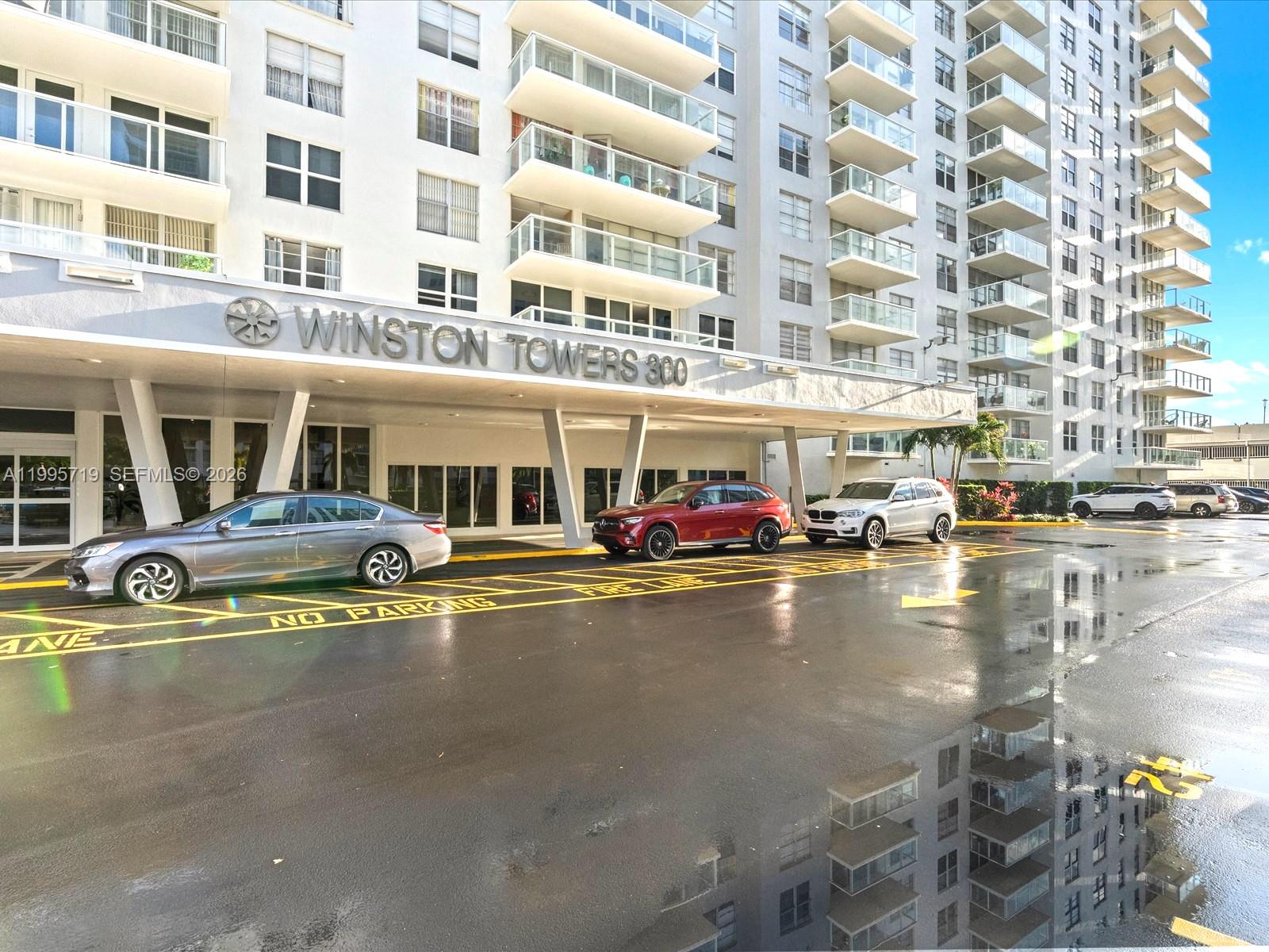 WINSTON TOWER 300 CONDO - Residential