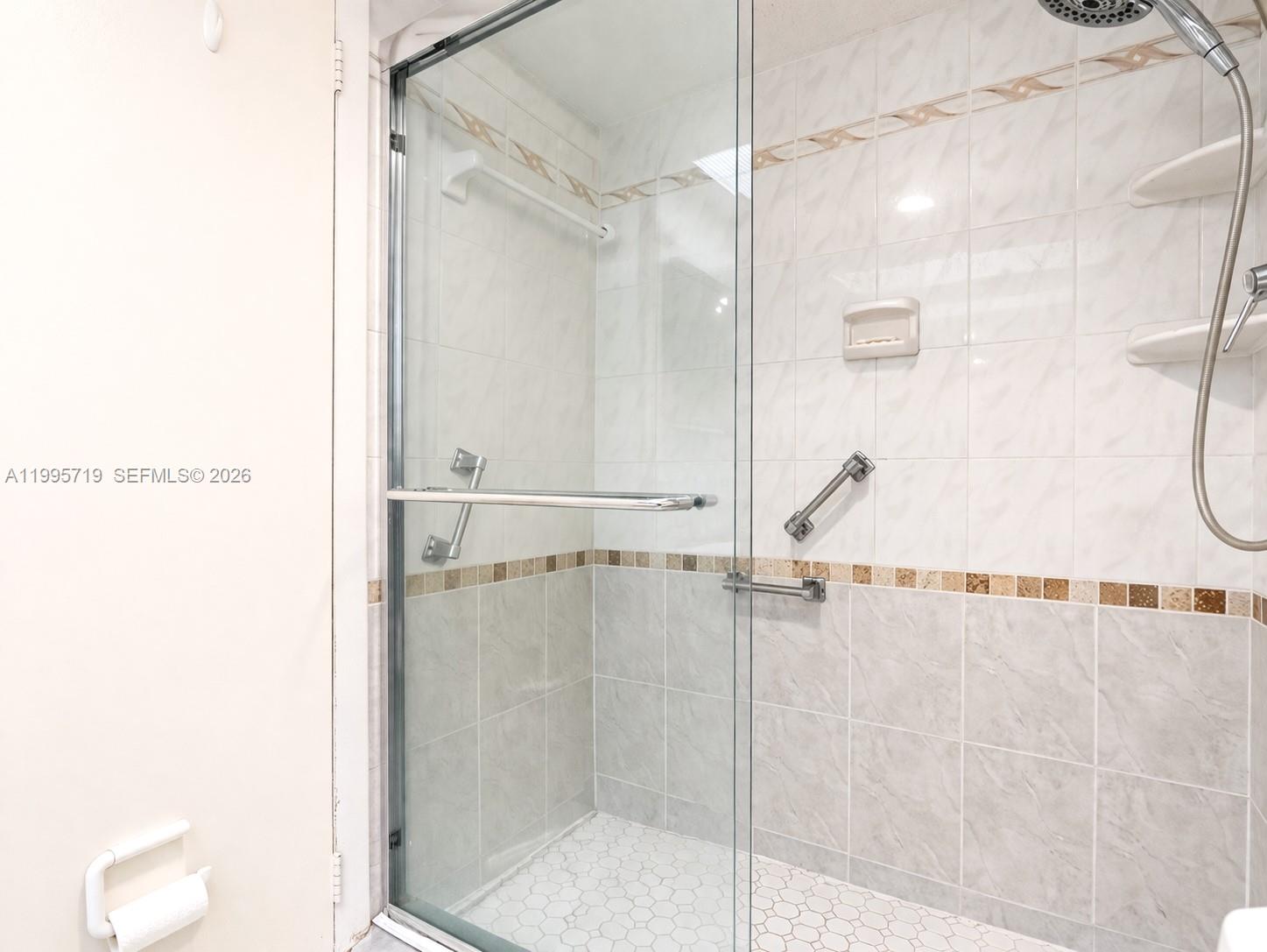 WINSTON TOWER 300 CONDO - Residential