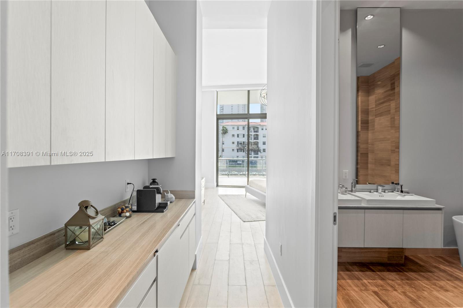 ECHO CONDO - Residential Lease