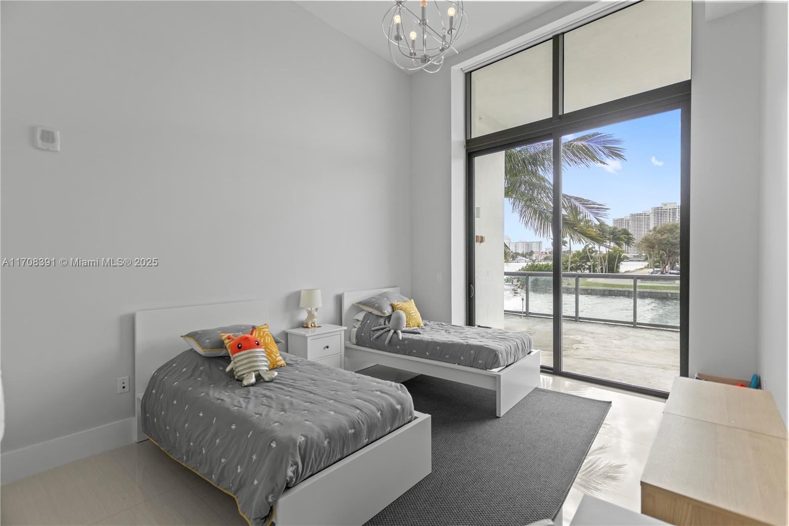 ECHO CONDO - Residential Lease