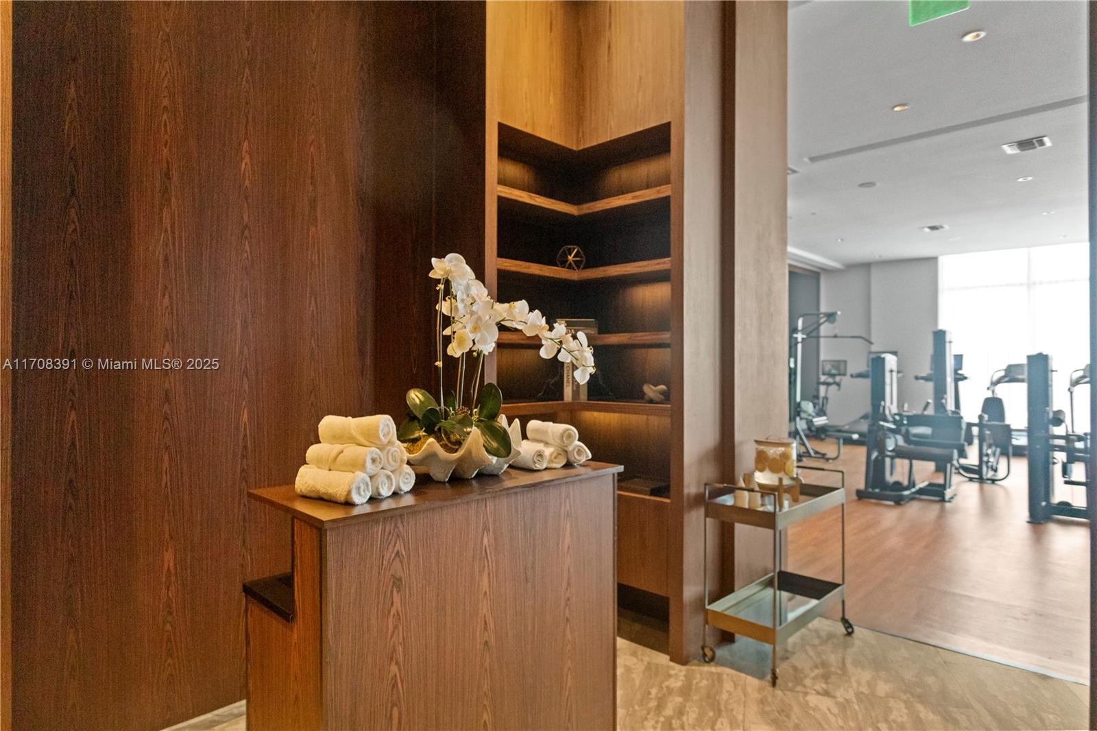 ECHO CONDO - Residential Lease