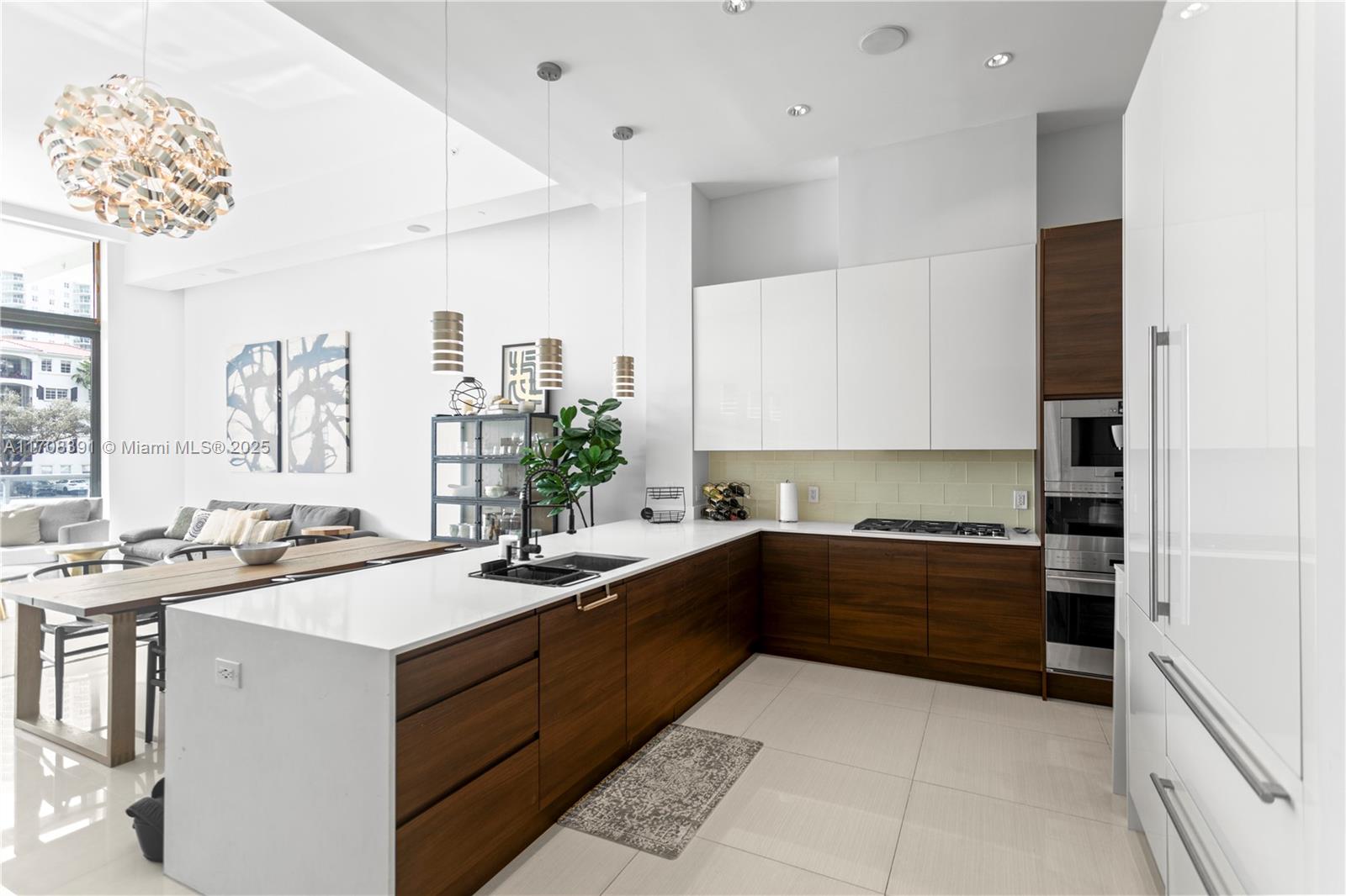 ECHO CONDO - Residential Lease