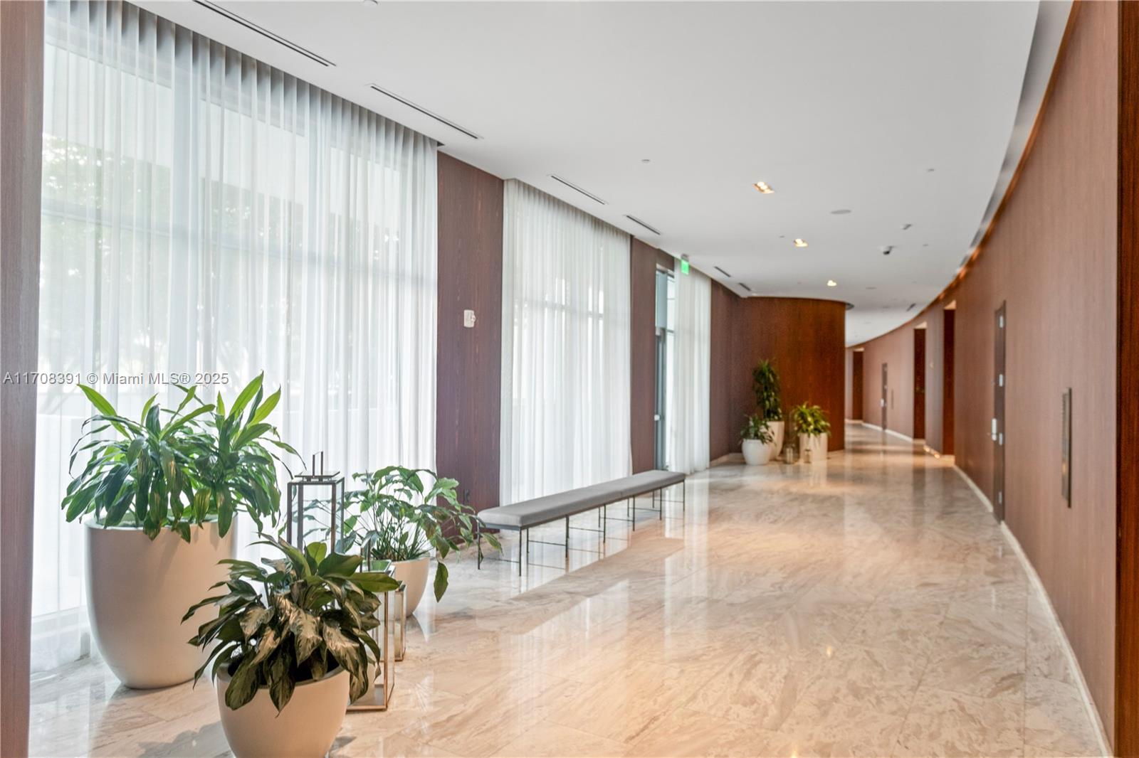 ECHO CONDO - Residential Lease