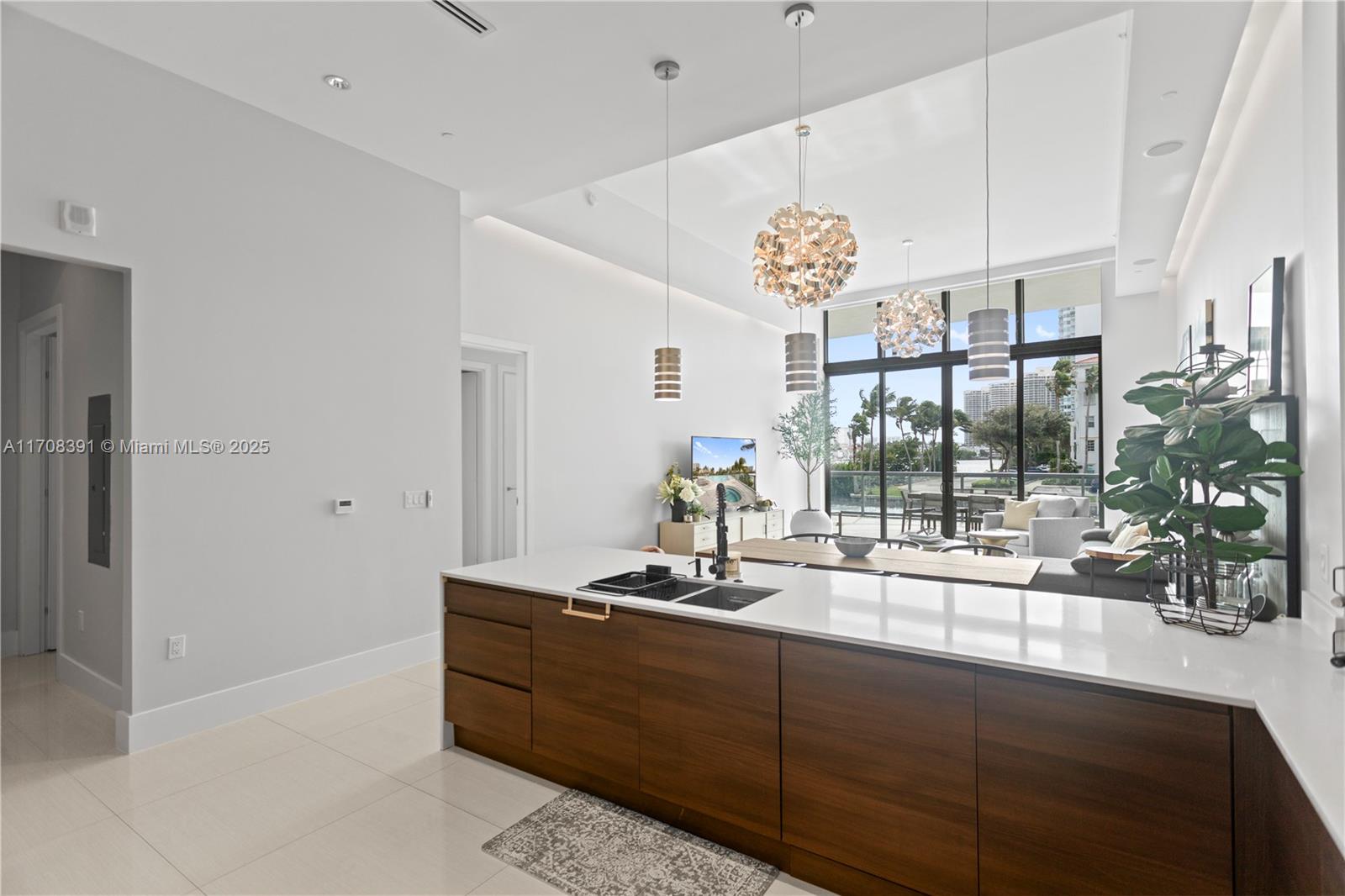 ECHO CONDO - Residential Lease