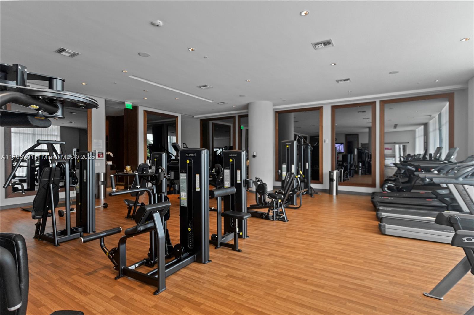 ECHO CONDO - Residential Lease