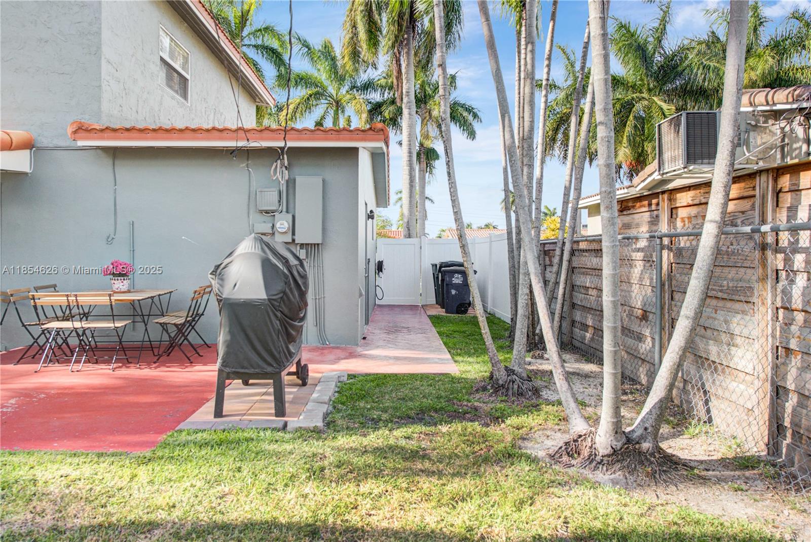 GULFSTREAM ESTATES NO 3 - Residential Lease