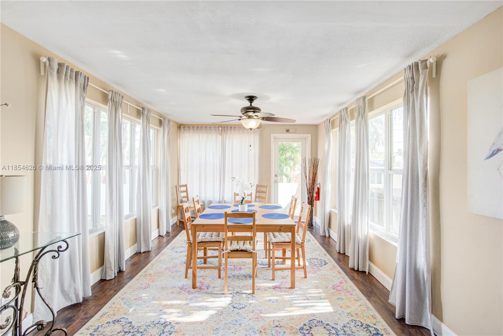 GULFSTREAM ESTATES NO 3 - Residential Lease