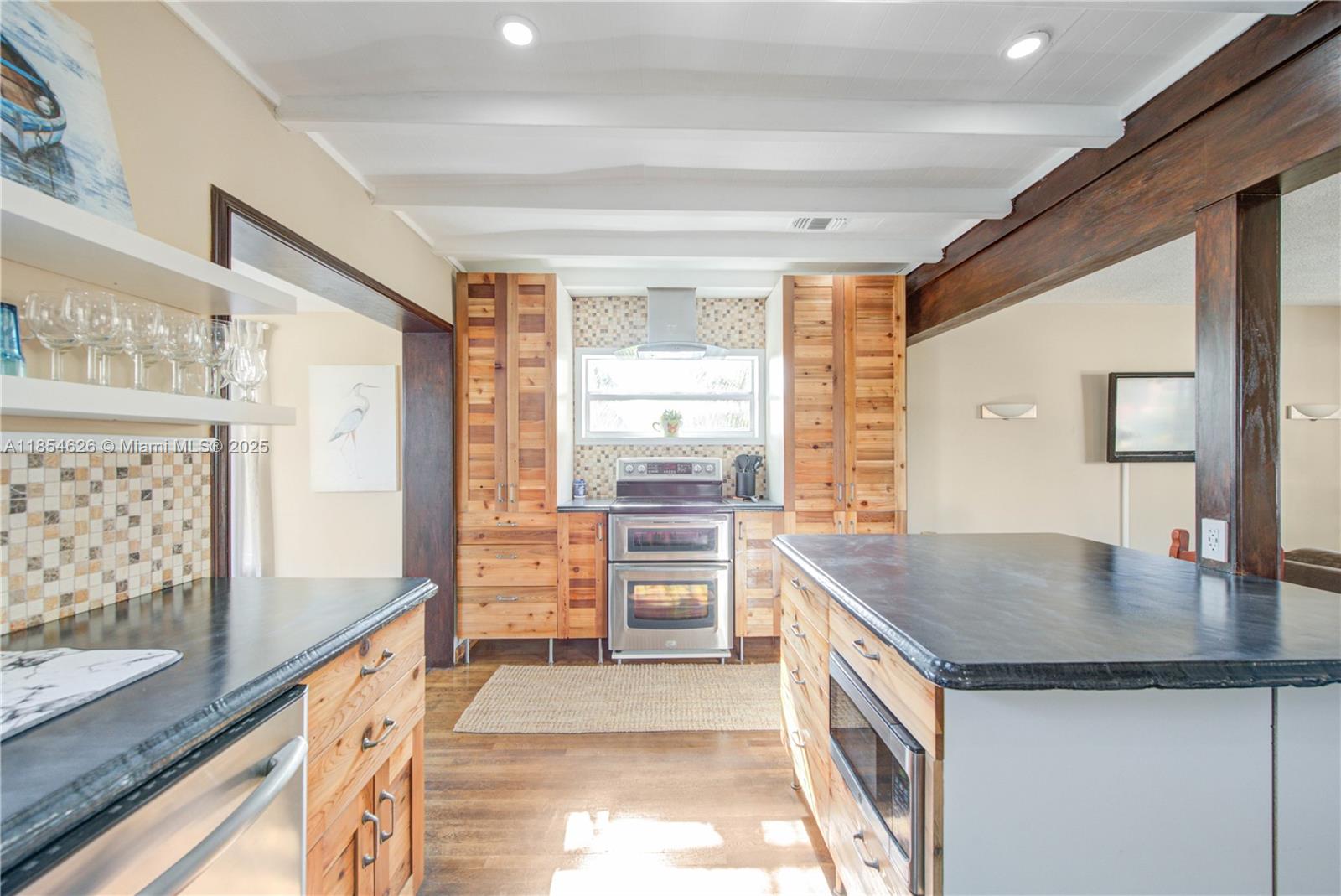 GULFSTREAM ESTATES NO 3 - Residential Lease