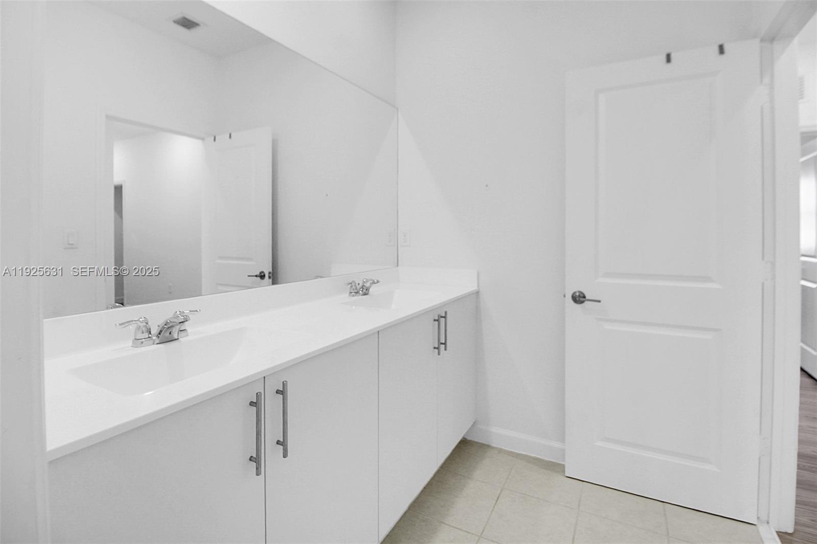 KEYS-GATE NO 1 - Residential