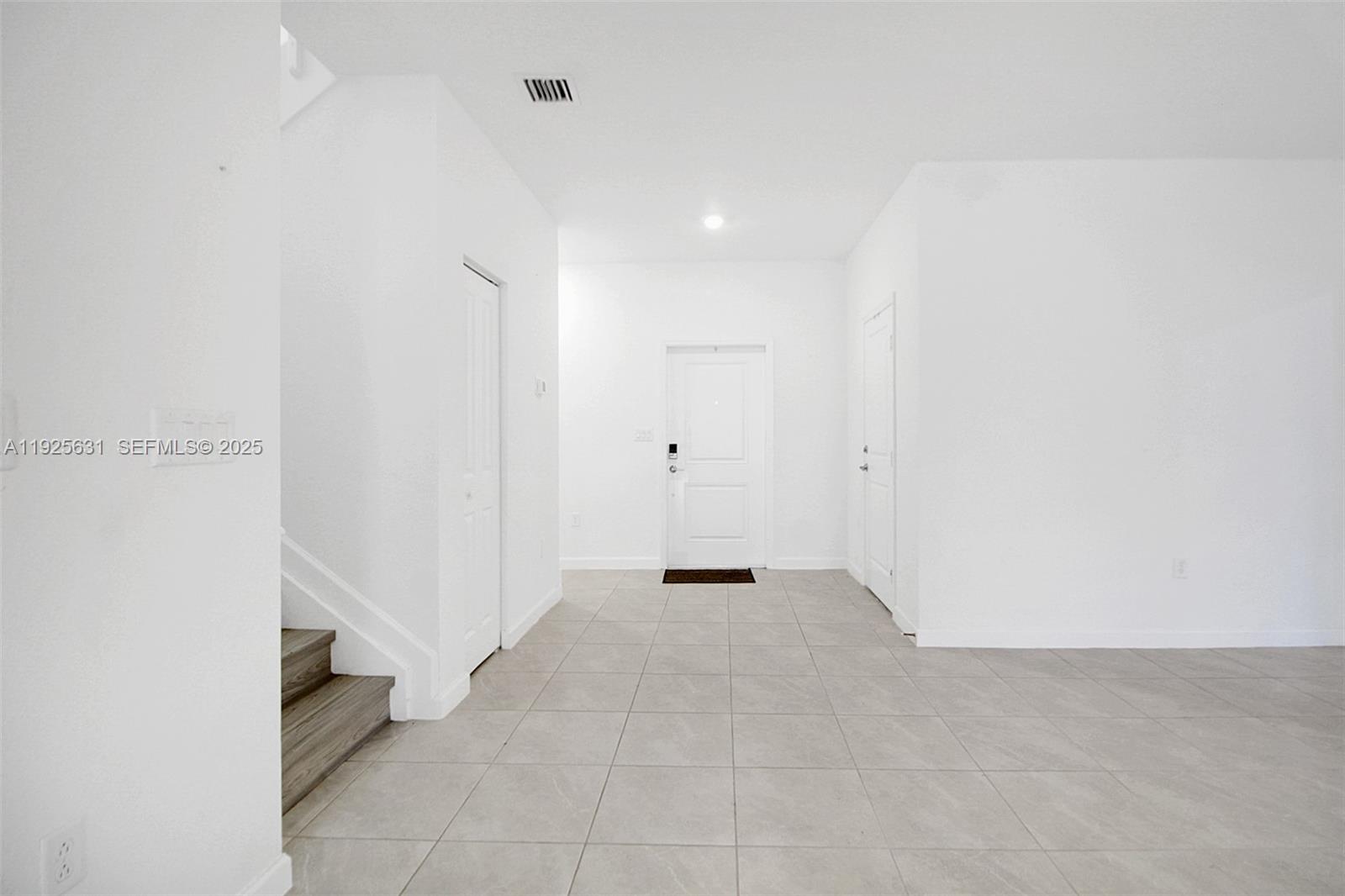 KEYS-GATE NO 1 - Residential