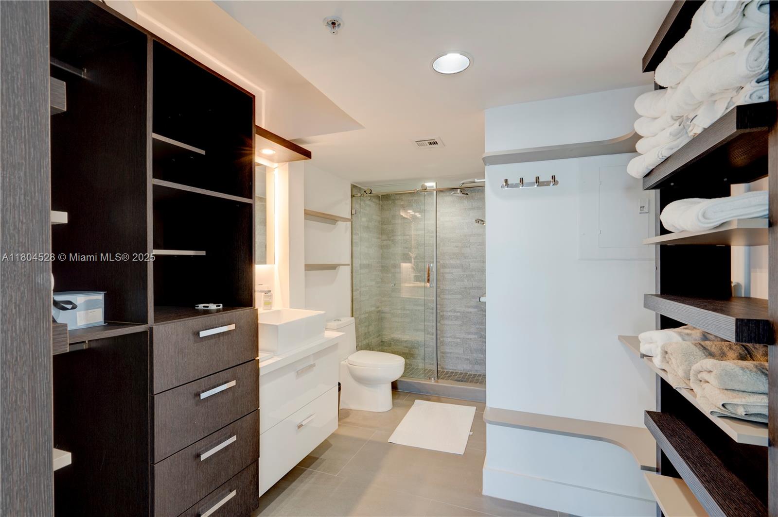 YACHT CLUB AT PORTOFINO C - Residential Lease