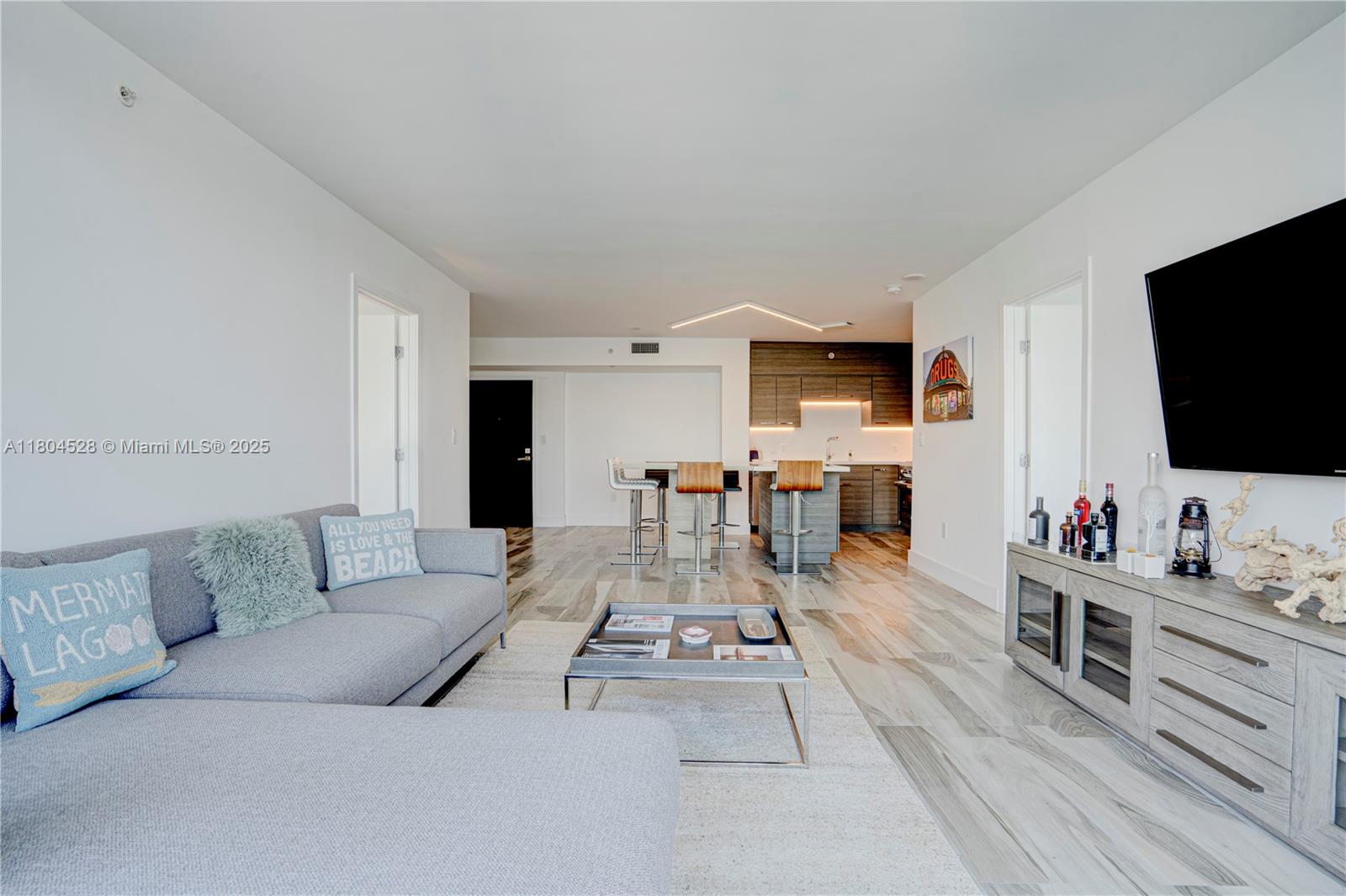 YACHT CLUB AT PORTOFINO C - Residential Lease