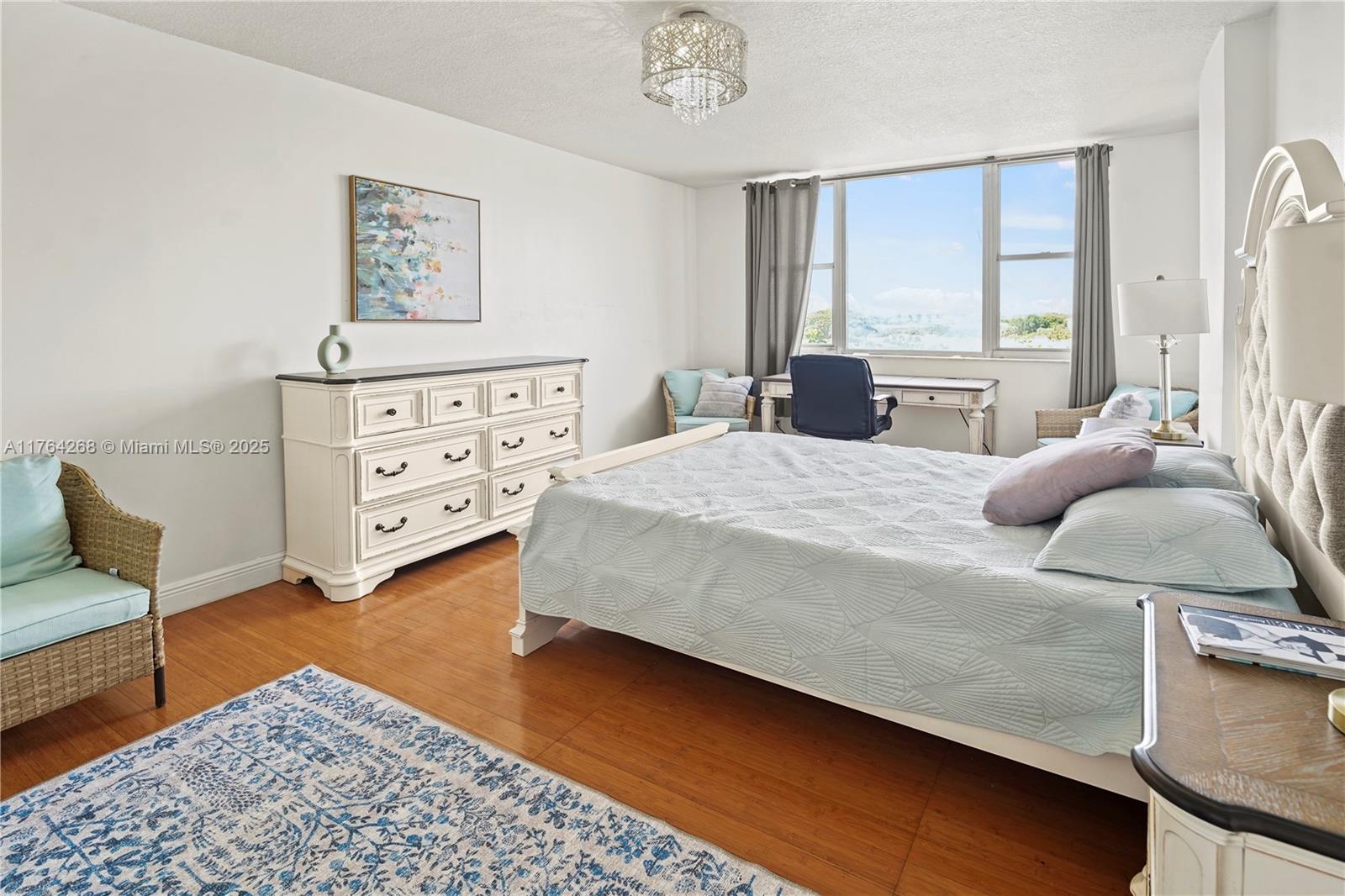 HILLCREST NO 21 CONDO - Residential