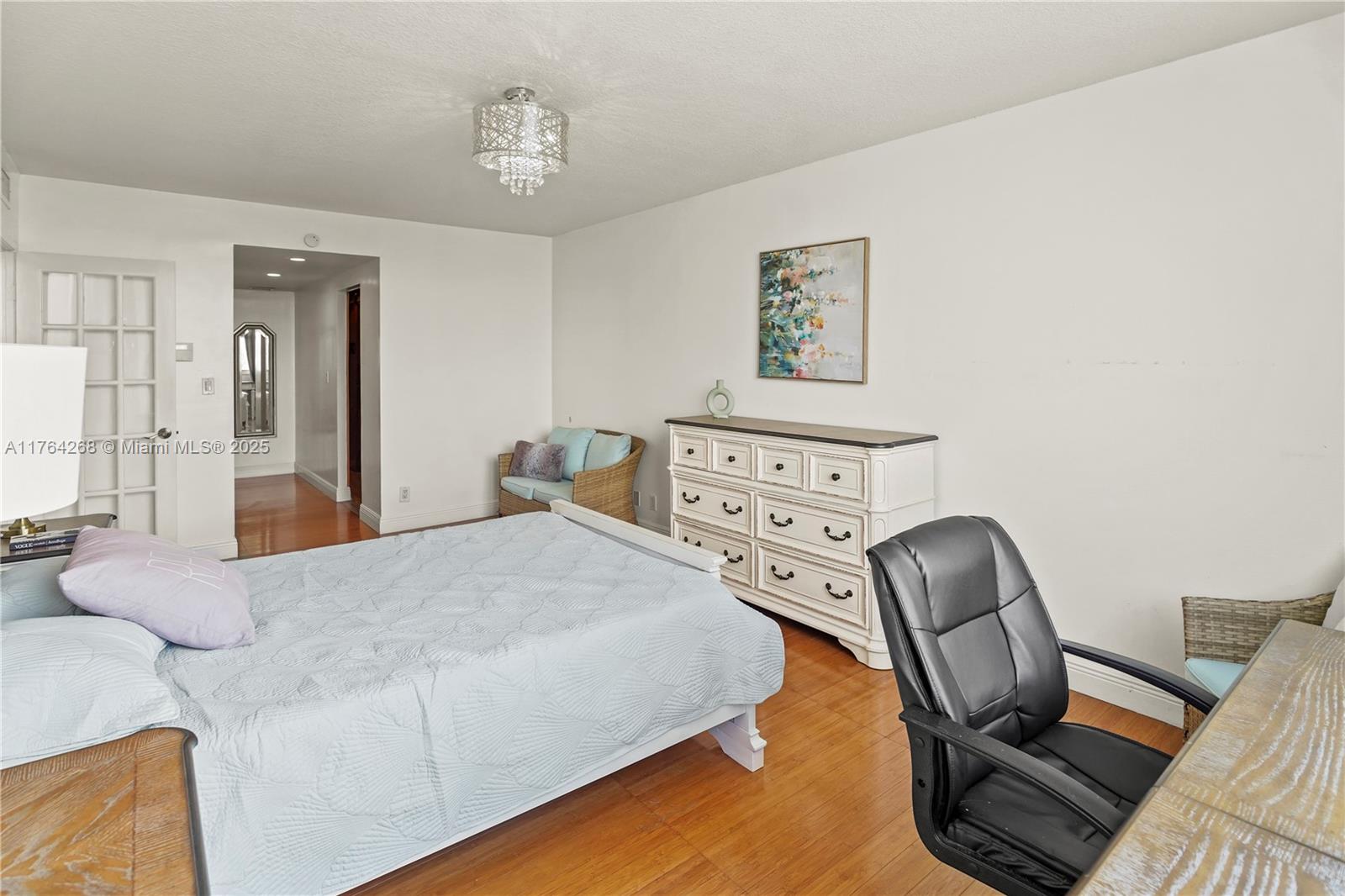 HILLCREST NO 21 CONDO - Residential