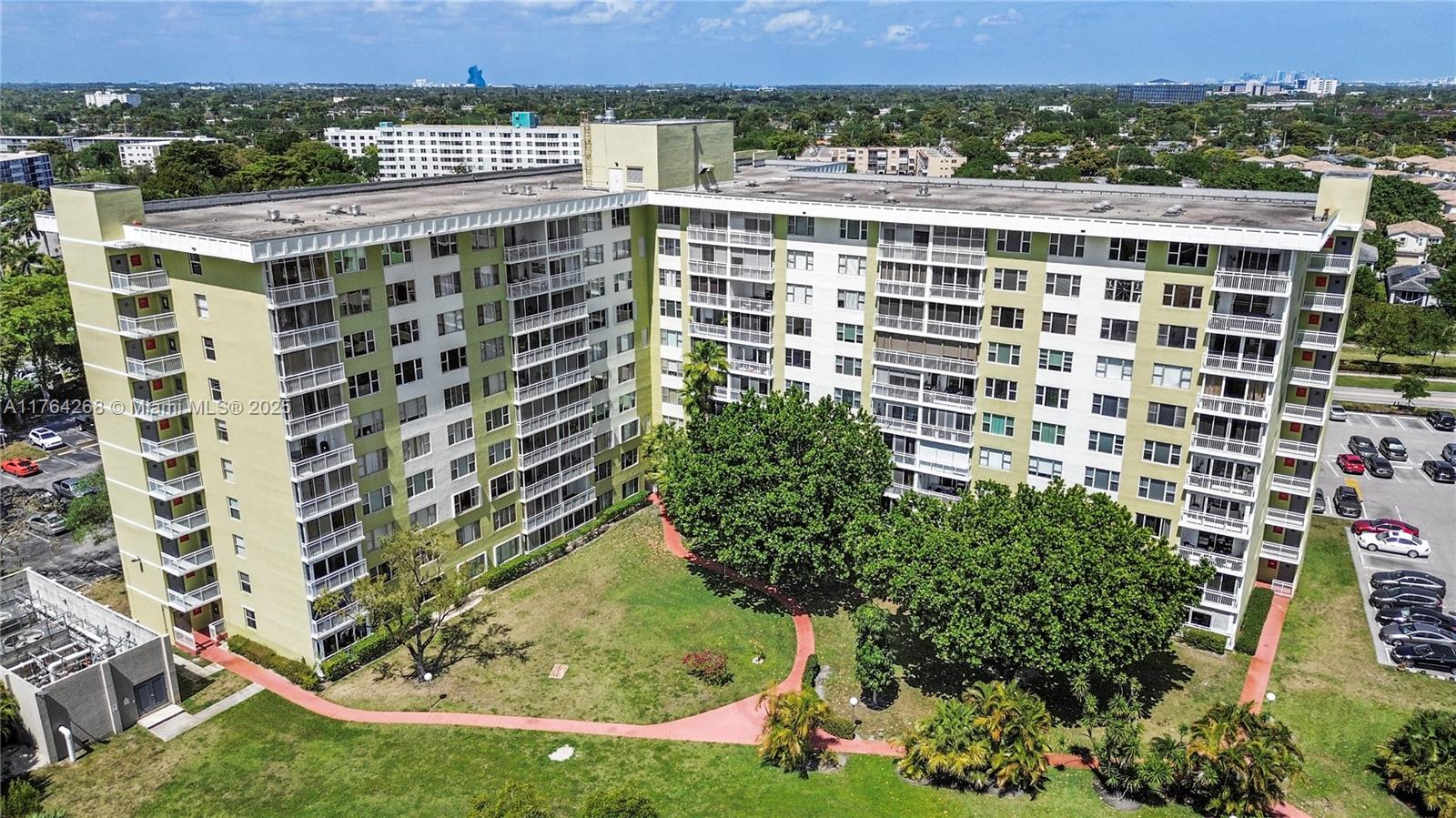 HILLCREST NO 21 CONDO - Residential