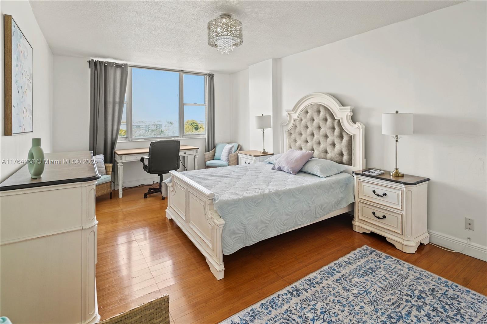 HILLCREST NO 21 CONDO - Residential