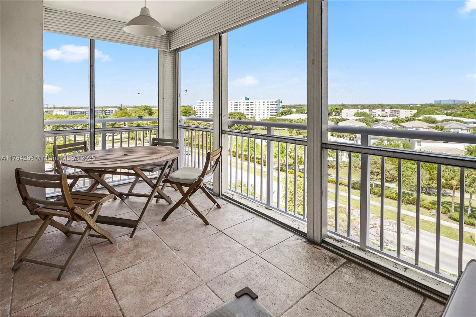 HILLCREST NO 21 CONDO - Residential