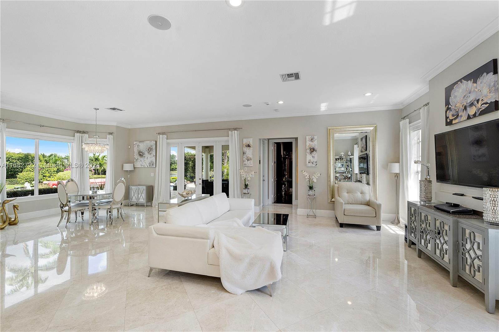 CHARLESTON OAKS - Residential