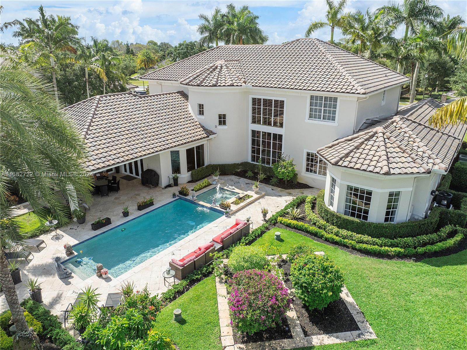 CHARLESTON OAKS - Residential