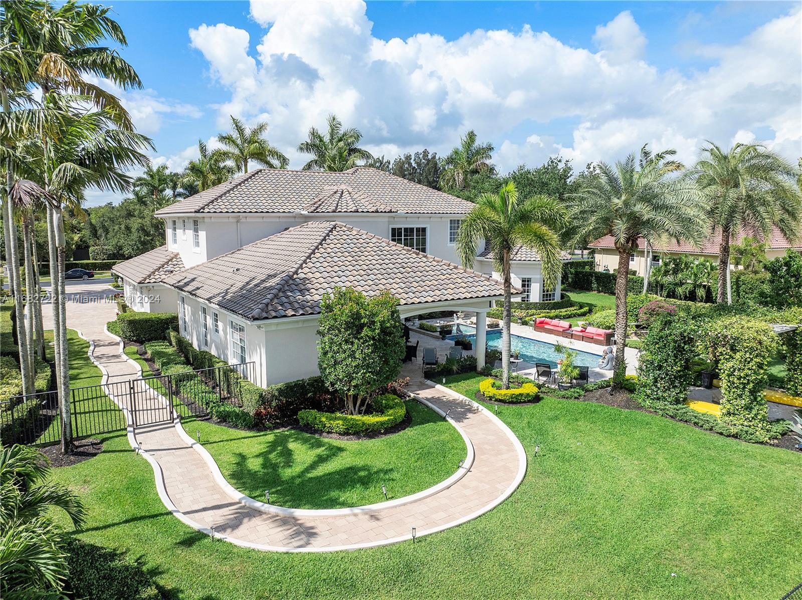 CHARLESTON OAKS - Residential