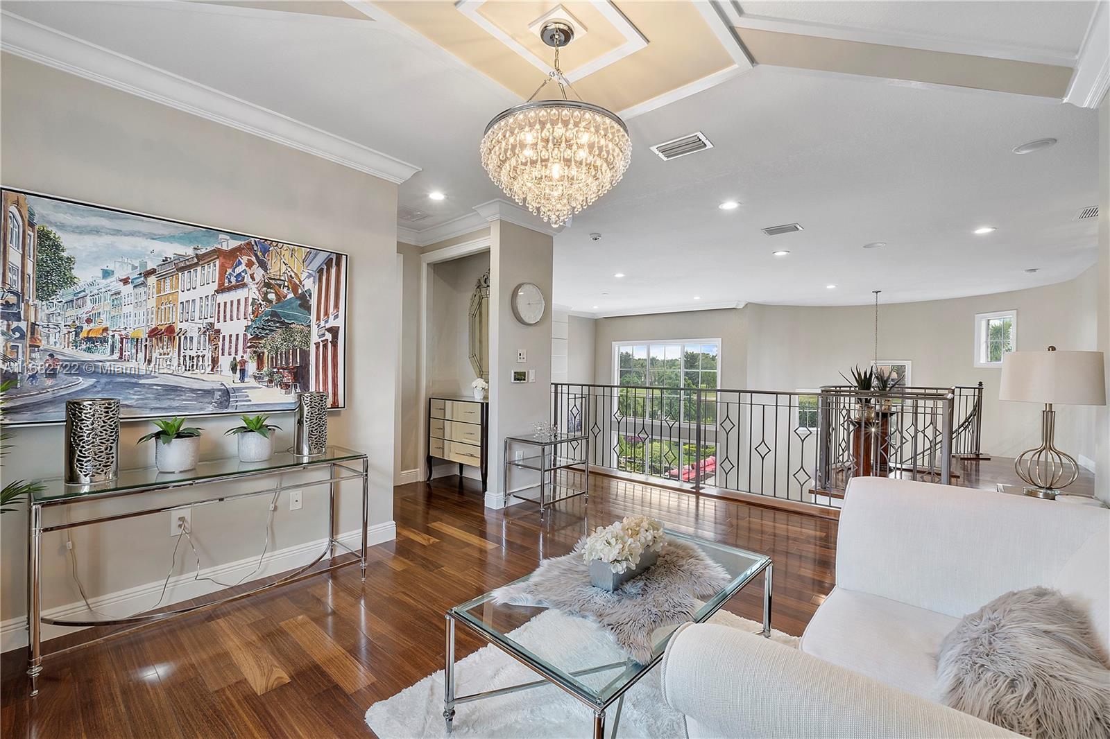 CHARLESTON OAKS - Residential