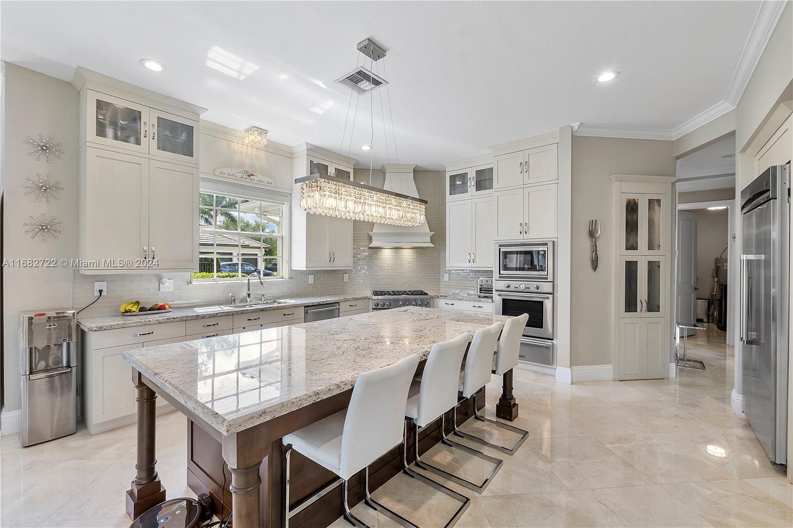 CHARLESTON OAKS - Residential