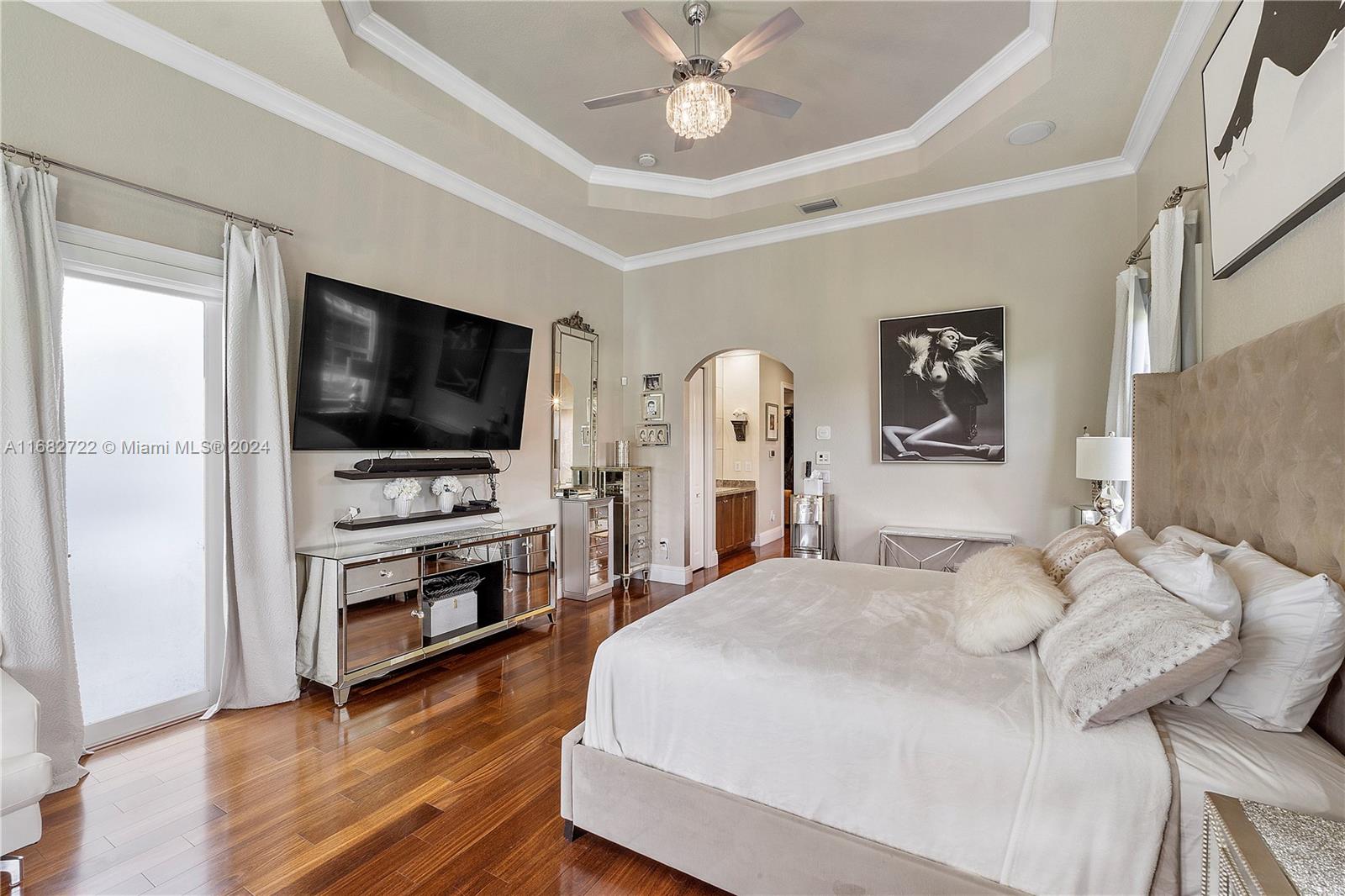 CHARLESTON OAKS - Residential