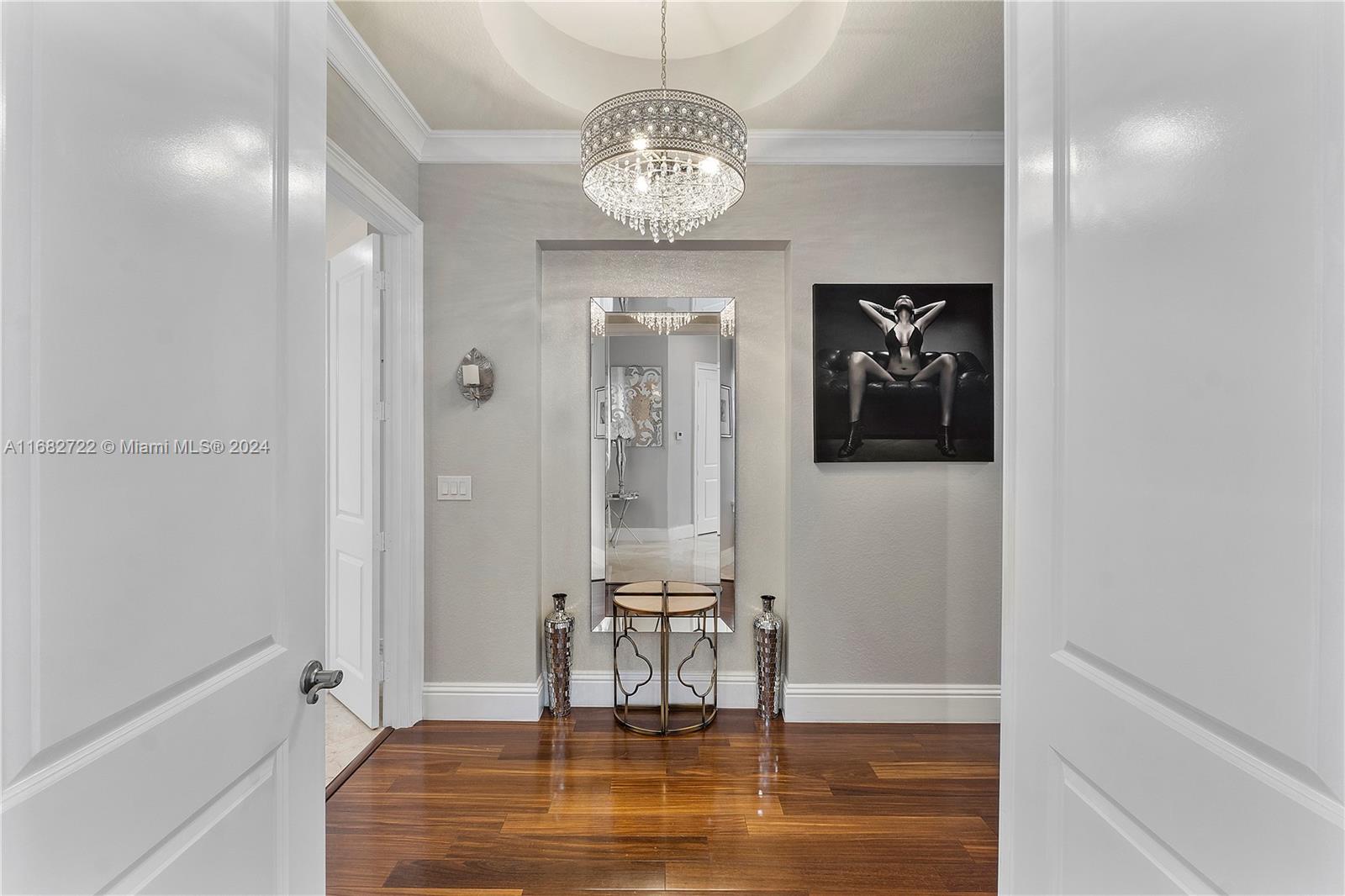 CHARLESTON OAKS - Residential