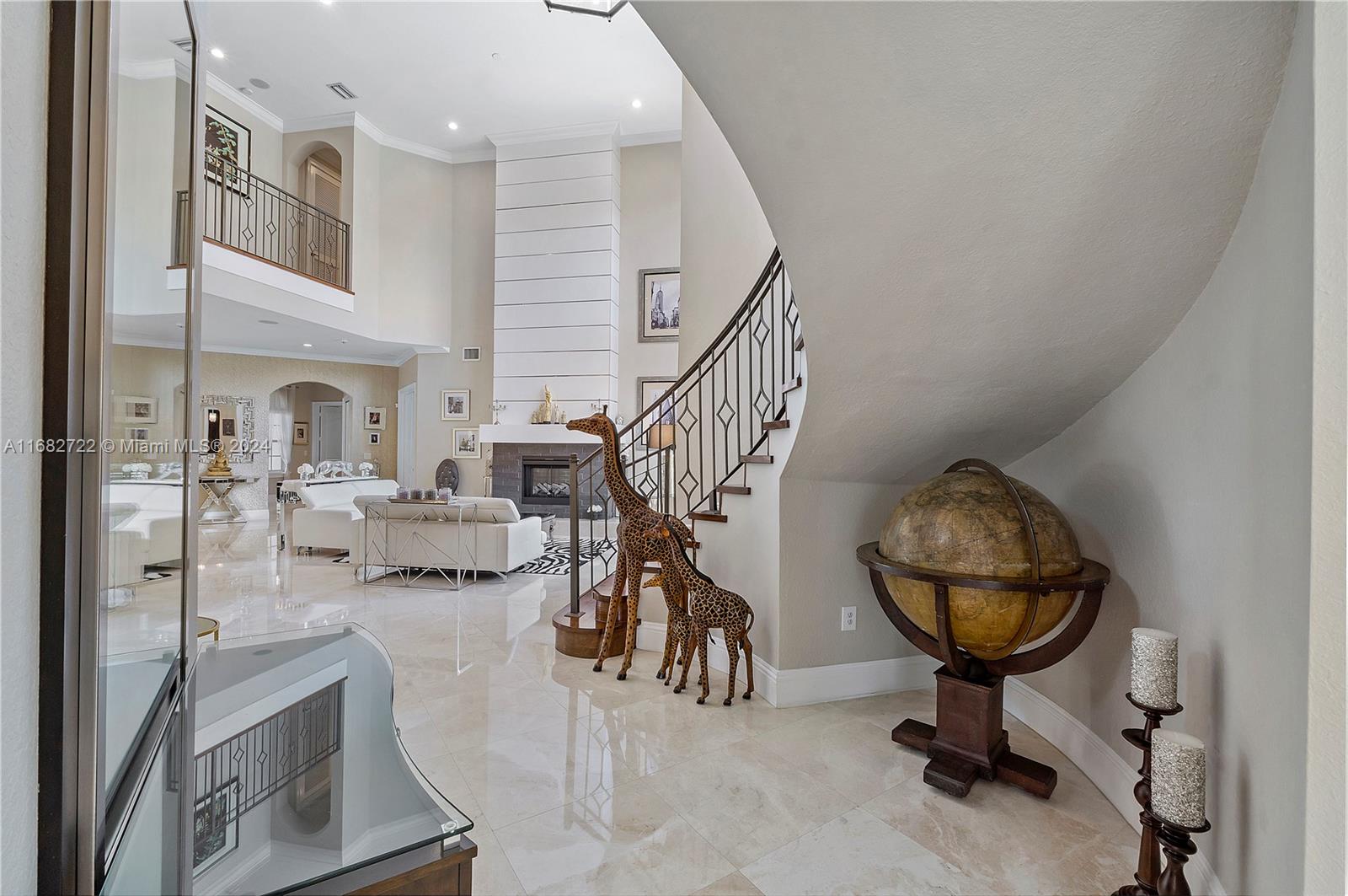 CHARLESTON OAKS - Residential