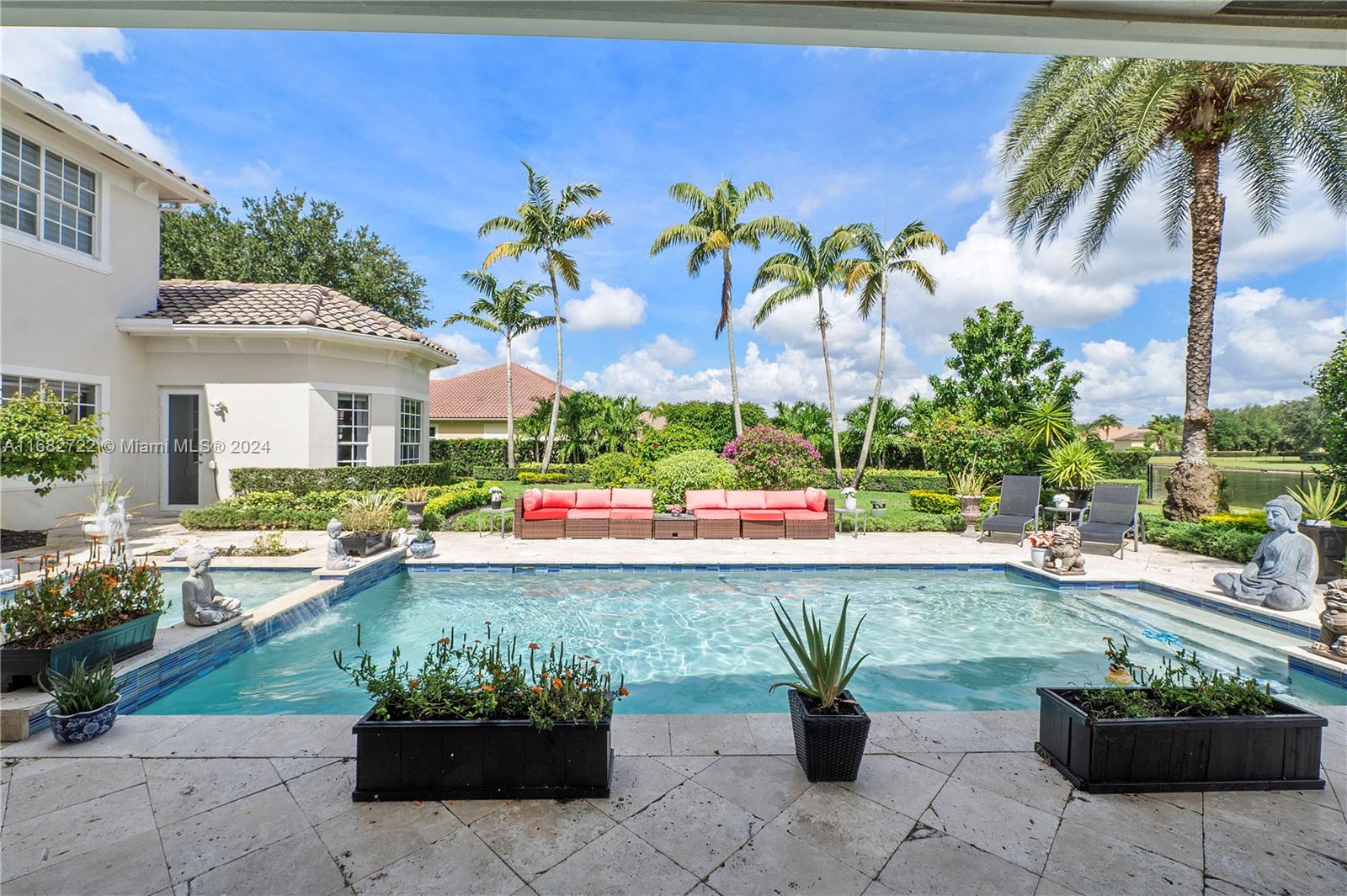 CHARLESTON OAKS - Residential