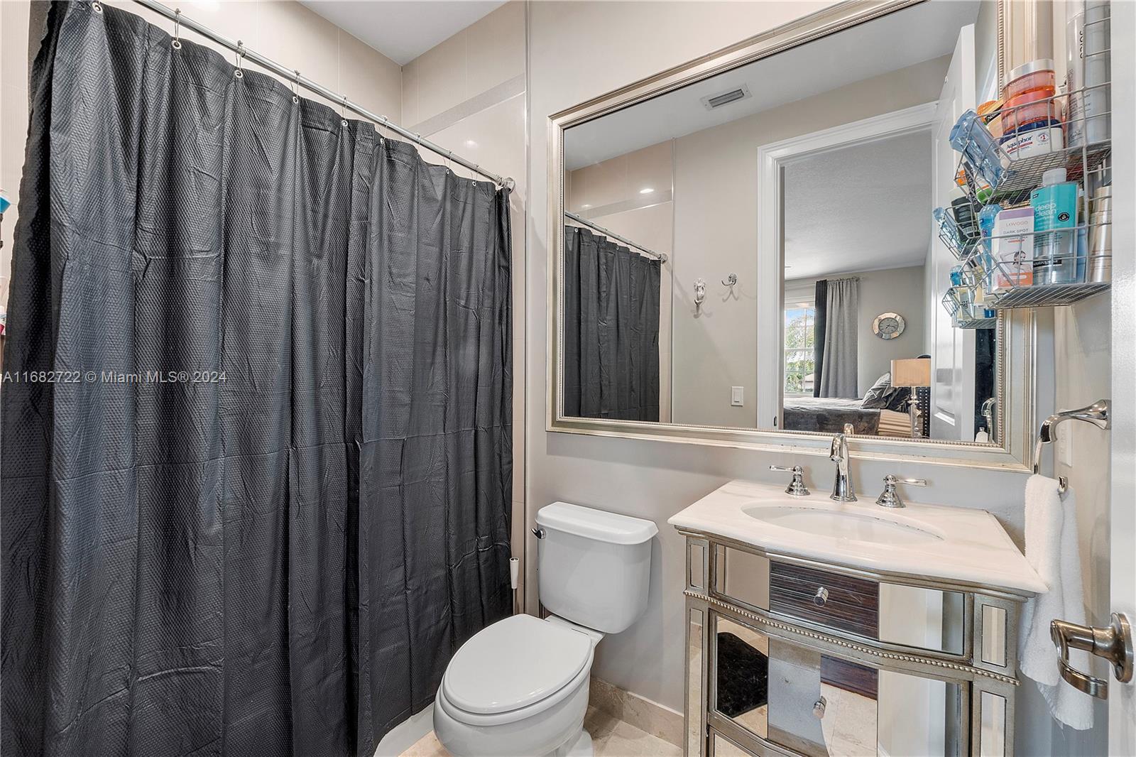 CHARLESTON OAKS - Residential