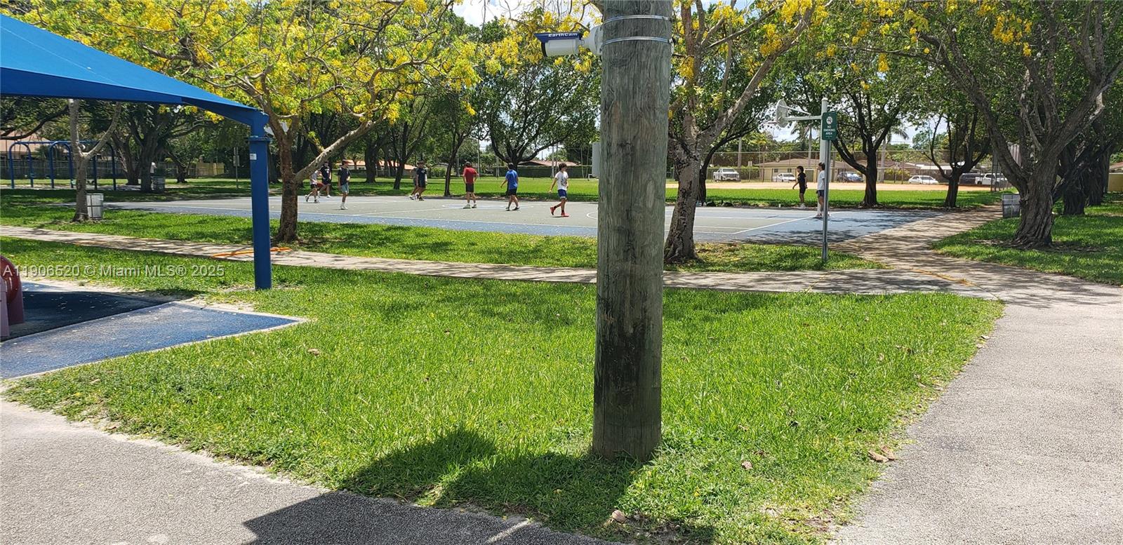 SUNSET PALMS WEST CONDO - Residential