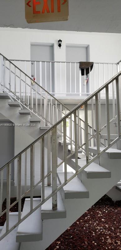 SUNSET PALMS WEST CONDO - Residential