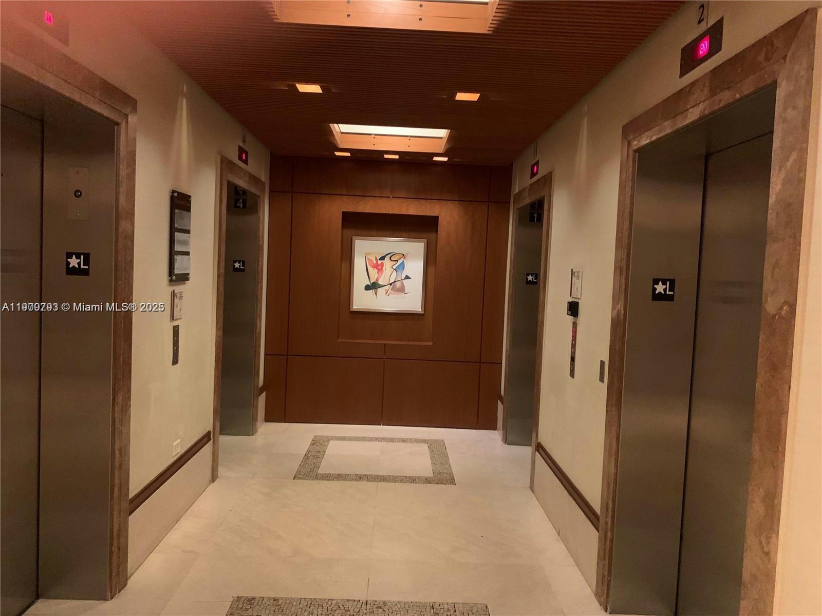 1060 Brickell Ave 1701