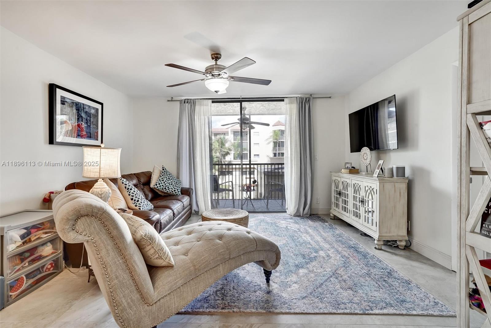 PLANTATION RACQUET CLUB - Residential