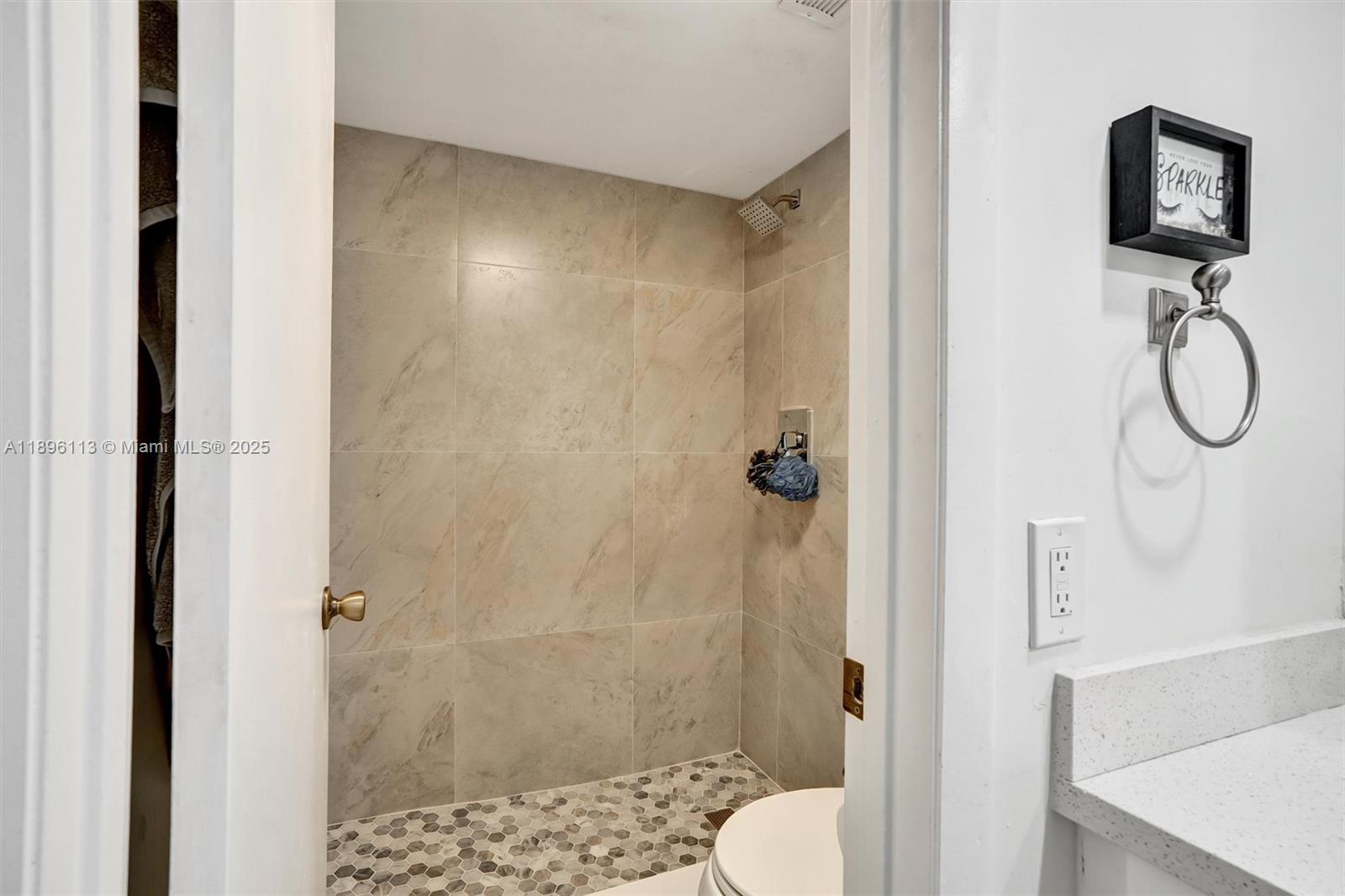 PLANTATION RACQUET CLUB - Residential