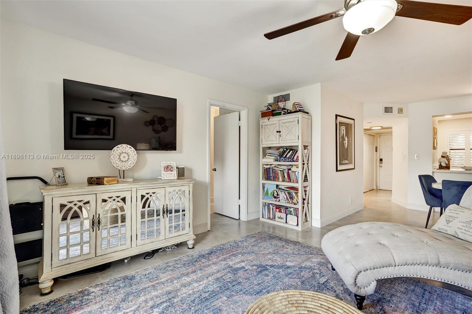 PLANTATION RACQUET CLUB - Residential