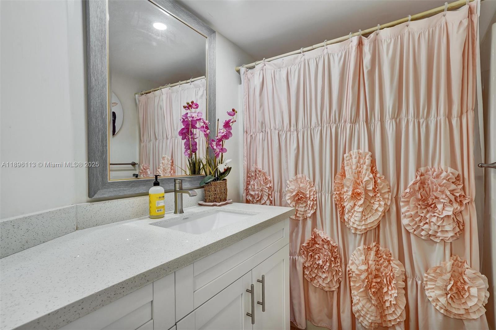 PLANTATION RACQUET CLUB - Residential