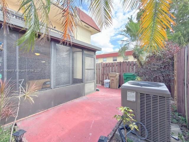 BRENTWOOD WEST TOWNHOUSES - Residential Lease