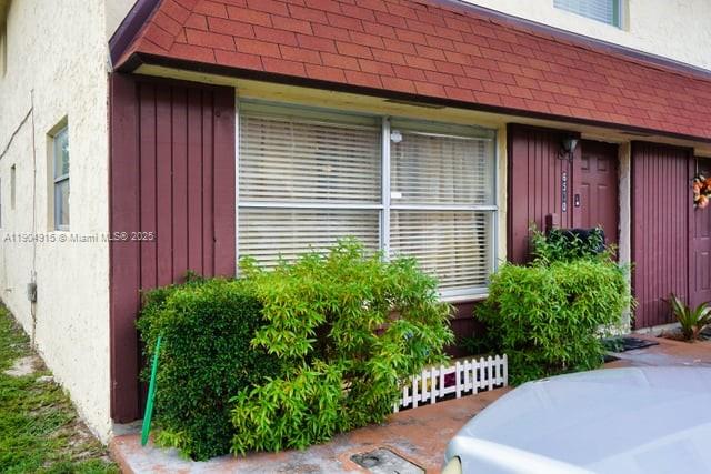 BRENTWOOD WEST TOWNHOUSES - Residential Lease