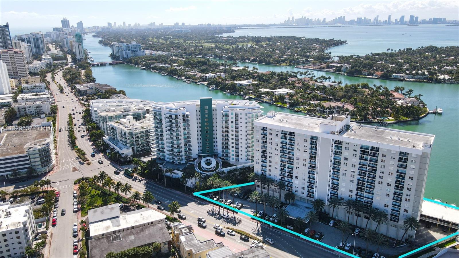 AQUASOL CONDO - Land