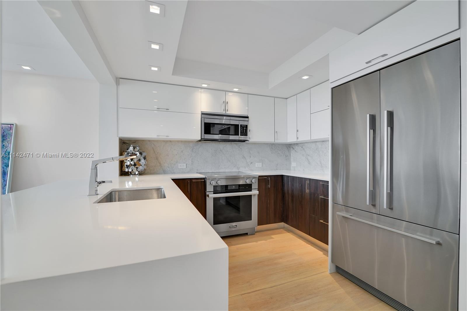 SOUTH POINTE TOWERS CONDO - Residential Lease