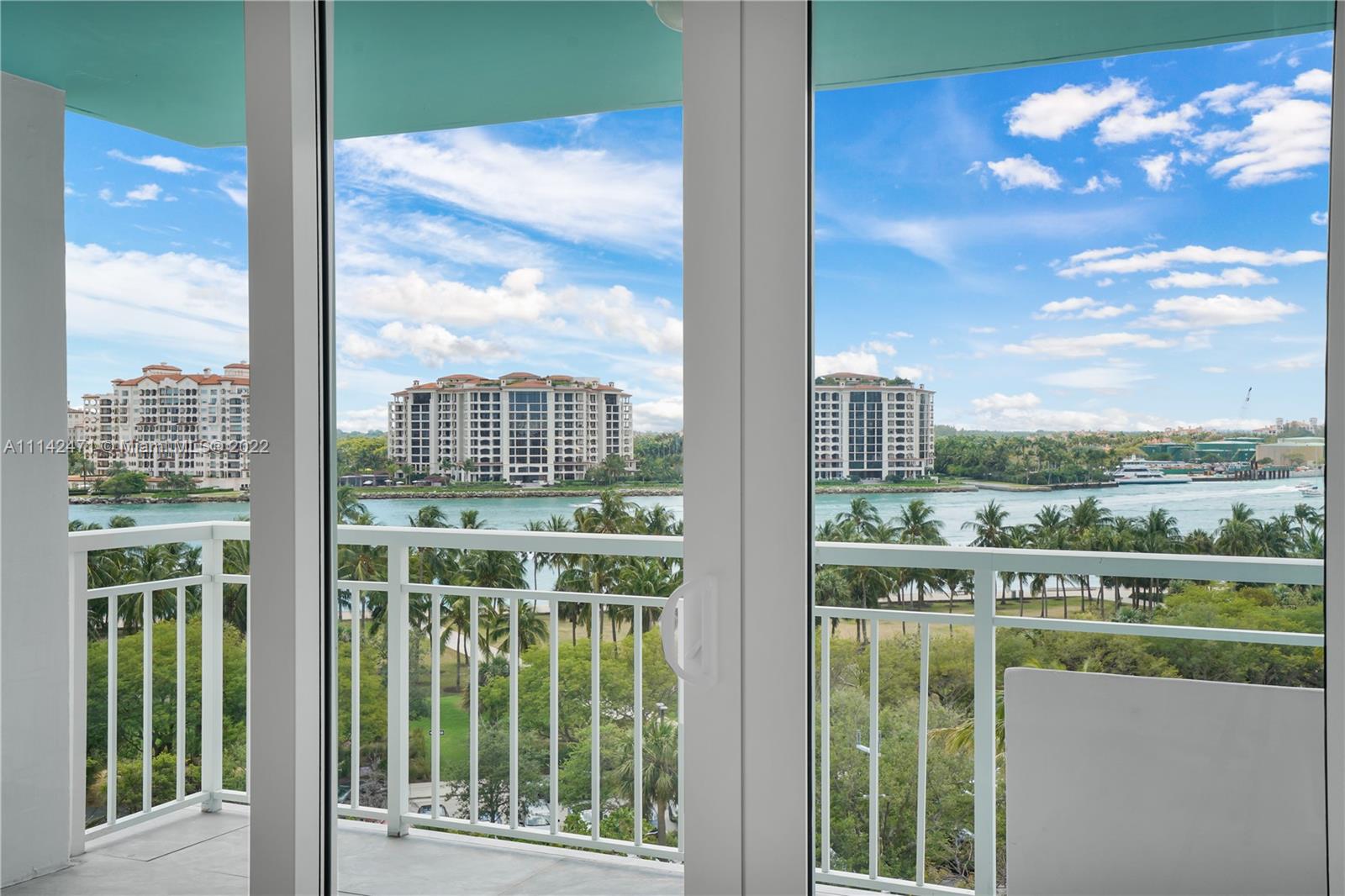 SOUTH POINTE TOWERS CONDO - Residential Lease