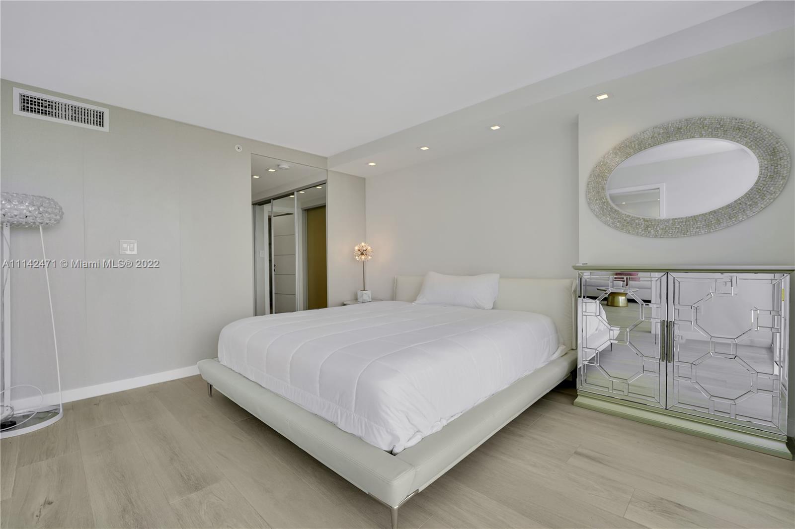 SOUTH POINTE TOWERS CONDO - Residential Lease